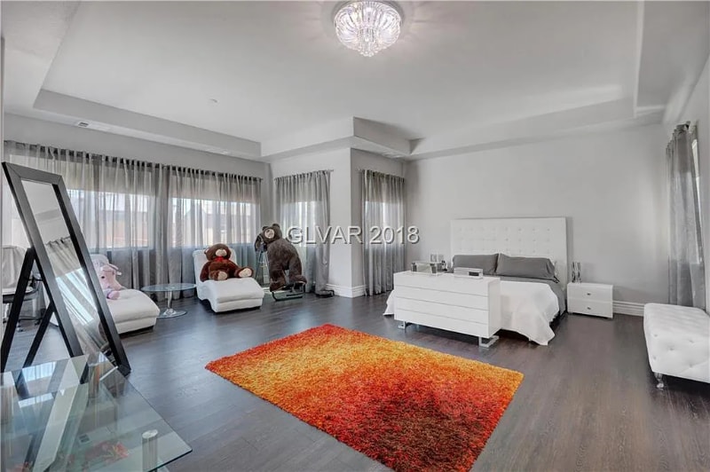 Building Photo - 7582 Corvina Ave