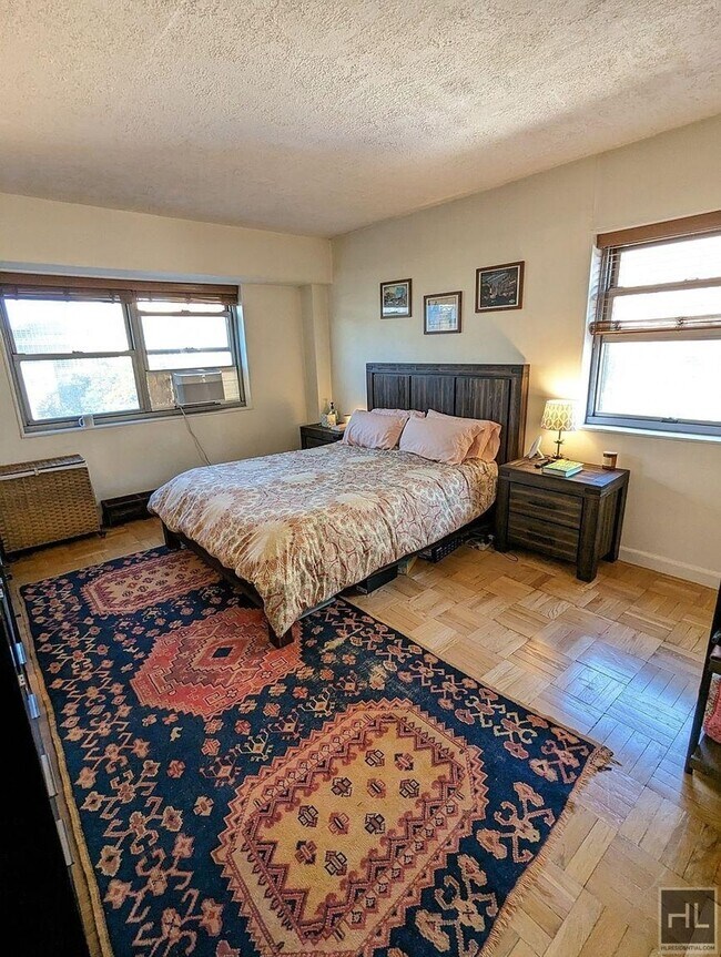 Building Photo - JAY ST