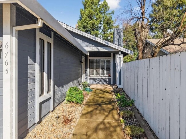 Building Photo - 6765 Koster Way