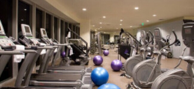 Building Photo - 501 Brickell Ave