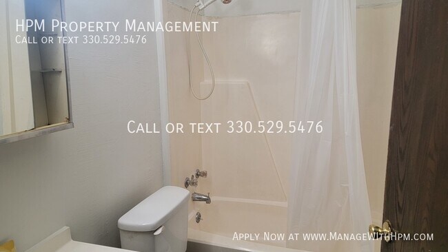 Building Photo - 417 Sherman St