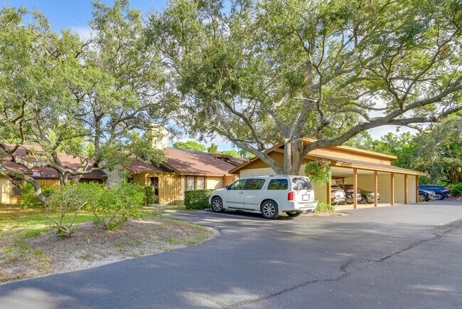 Building Photo - 7511 4th Ave W