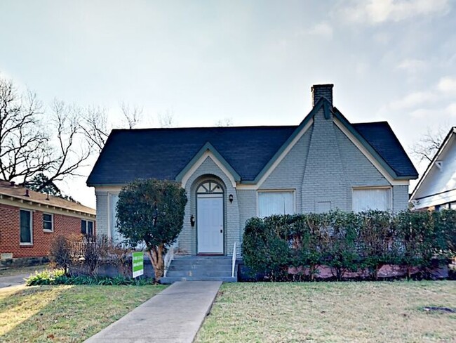 Building Photo - No Application Fees*
