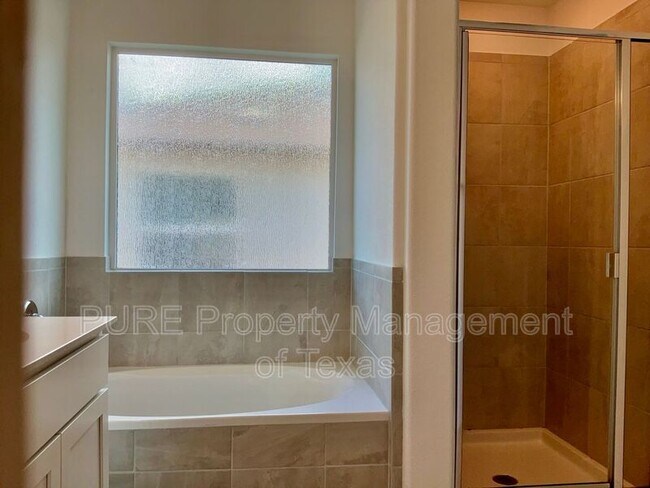 Building Photo - 22813 Agave Grove Dr