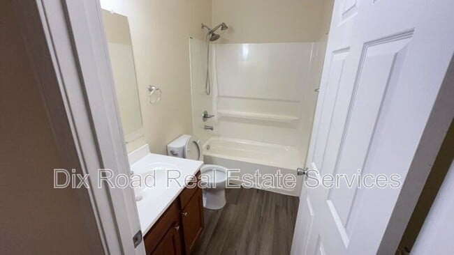 Building Photo - 4200 Colerain Ave