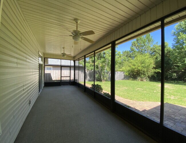 Building Photo - 9533 Maidstone Mill Dr W