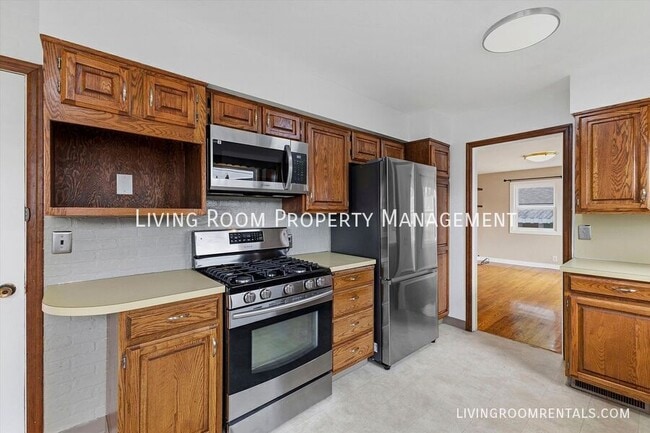 Building Photo - 6025 NE 14th Ave