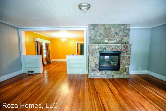 Building Photo - 3 br, 1.5 bath House - 315 S Florence