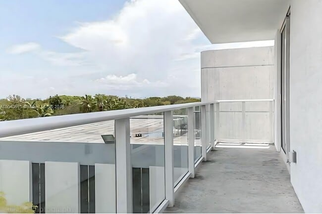 Building Photo - 4250 Biscayne Blvd