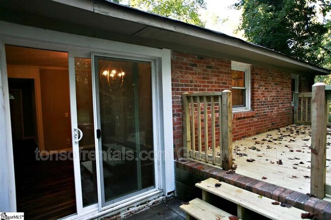 Building Photo - 208 Rison Rd