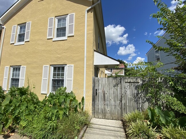 Primary Photo - 1115 Winchester St