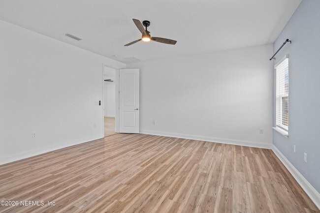 Building Photo - 260 Oaklawn Ct