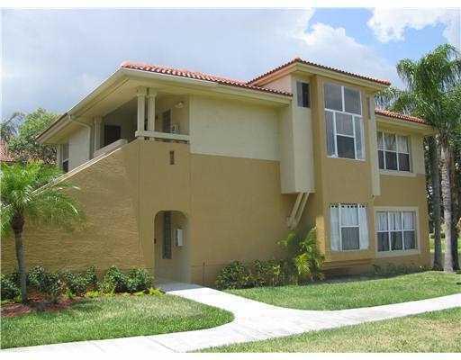 Building Photo - 4791 Via Palm Lakes Via