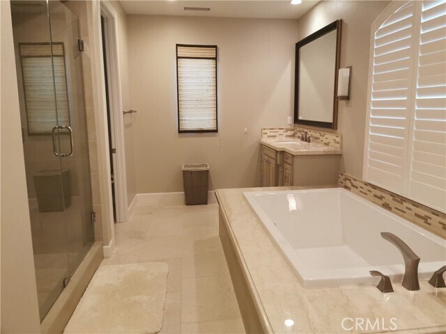 Building Photo - 16 Branding Iron