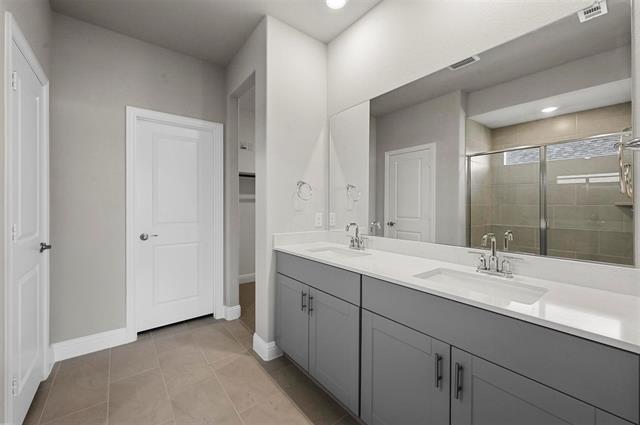 Building Photo - 518 Tribble Dr