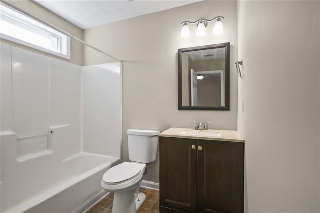 Building Photo - 1442 Glenover Cir