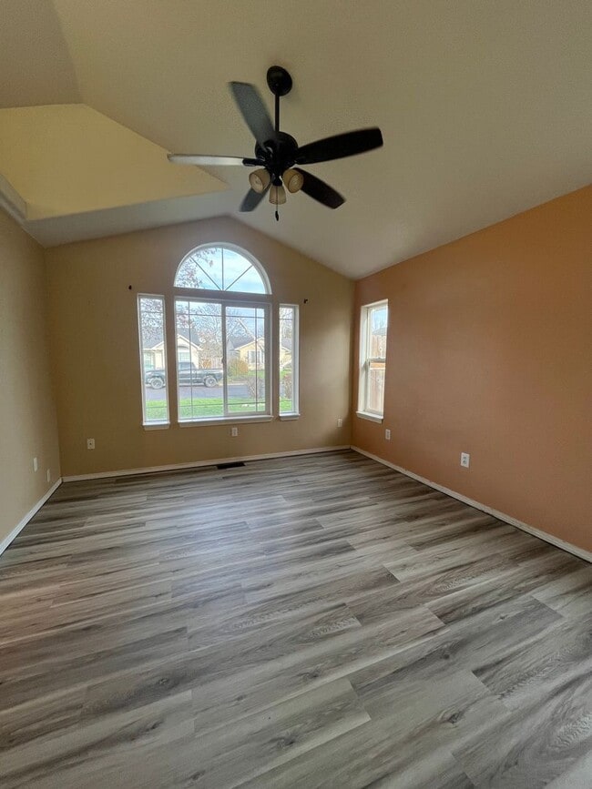 Building Photo - 3-Bedroom 2-Bathroom home in West Eugene