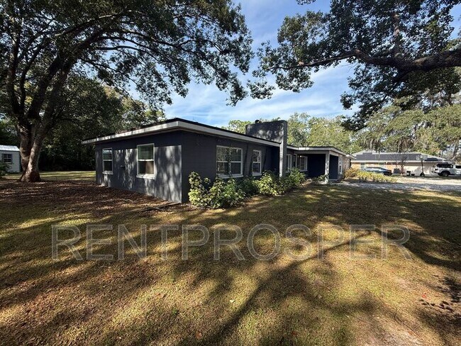 Building Photo - 1130 W Lake Brantley Rd