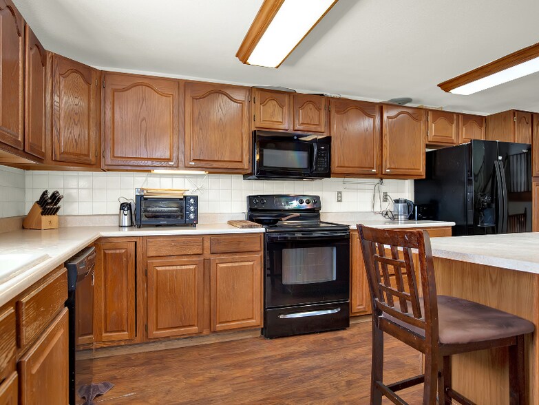 Building Photo - 13005 Lowell Ct