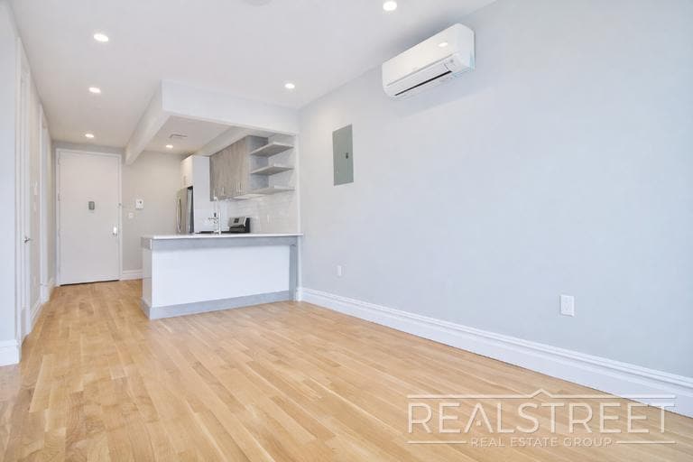 Building Photo - Stunning New 1 Bed in Bed Stuy Condo building
