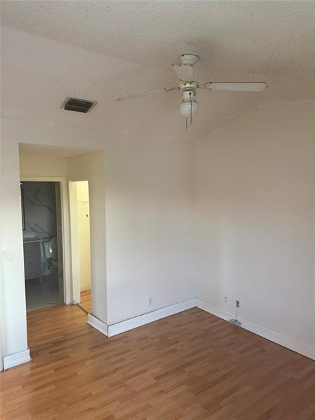 Building Photo - 21270 NE 8th Ct