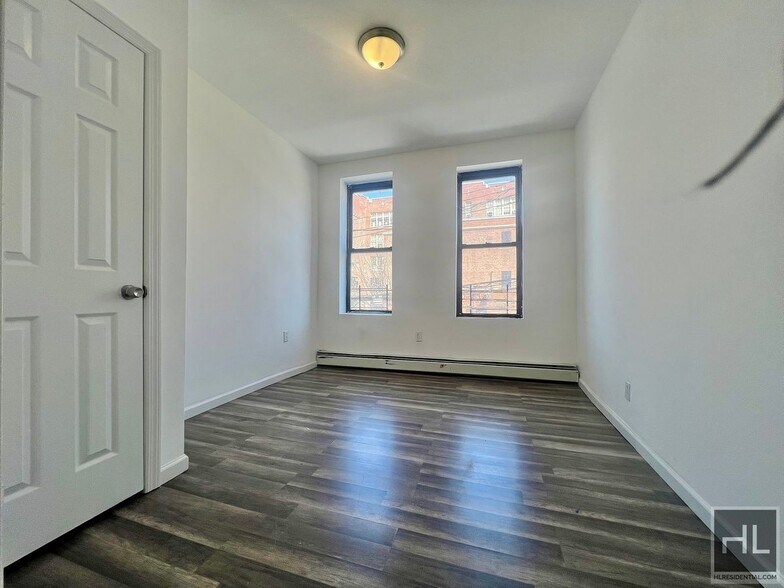 Building Photo - GEORGIA AVENUE