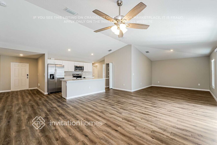 Building Photo - 759 Lomas St