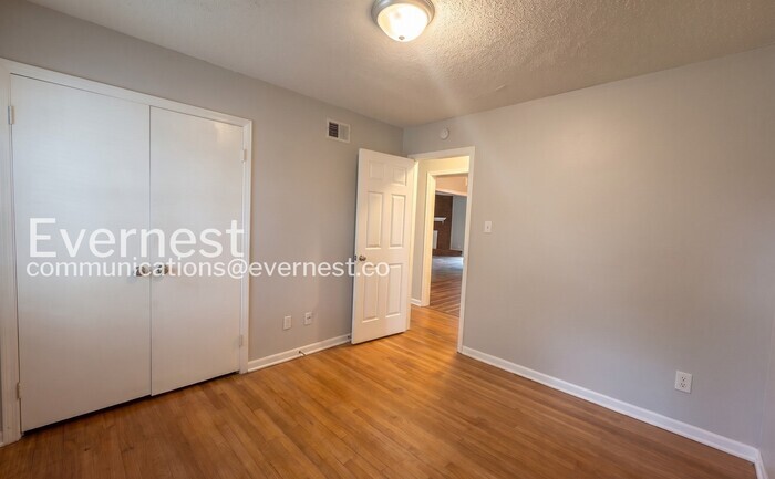 Building Photo - 8474 Charleston Dr