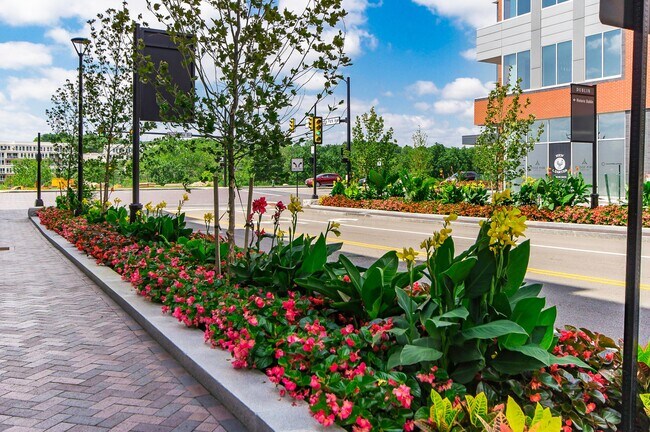 Building Photo - 4186 McCune Ave