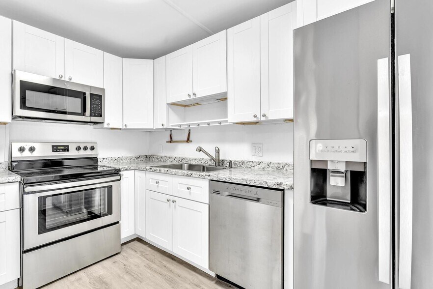 Building Photo - 3319 Spanish Wells Dr