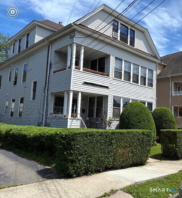Building Photo - 82 Scofield Ave