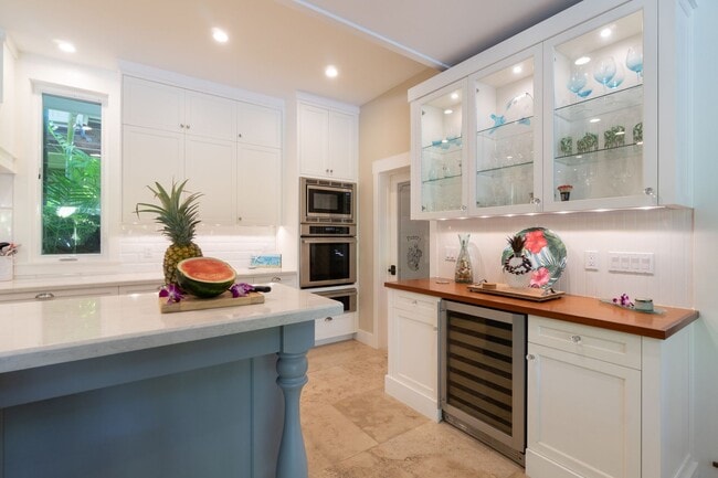 Building Photo - Stunning Fully-Furnished 3 Bedroom, 3.5 Bath Home With Pool and Spa on Quiet Beachside Lane Near ...