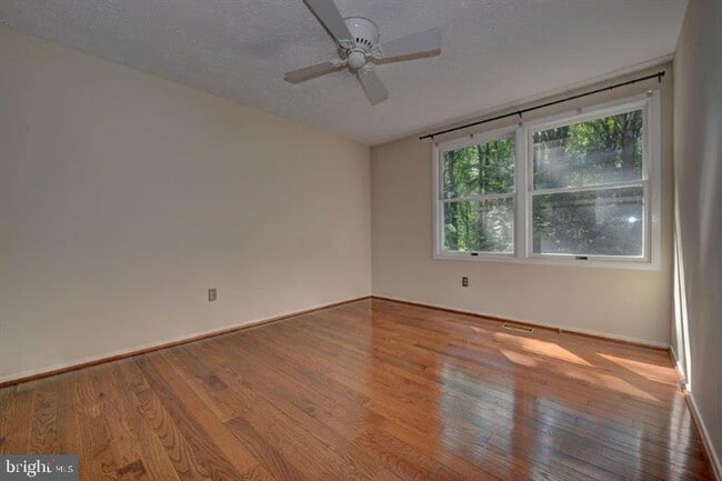 Building Photo - 12246 Westwood Hills Dr