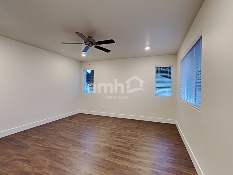 Building Photo - 20012 43rd Ave E