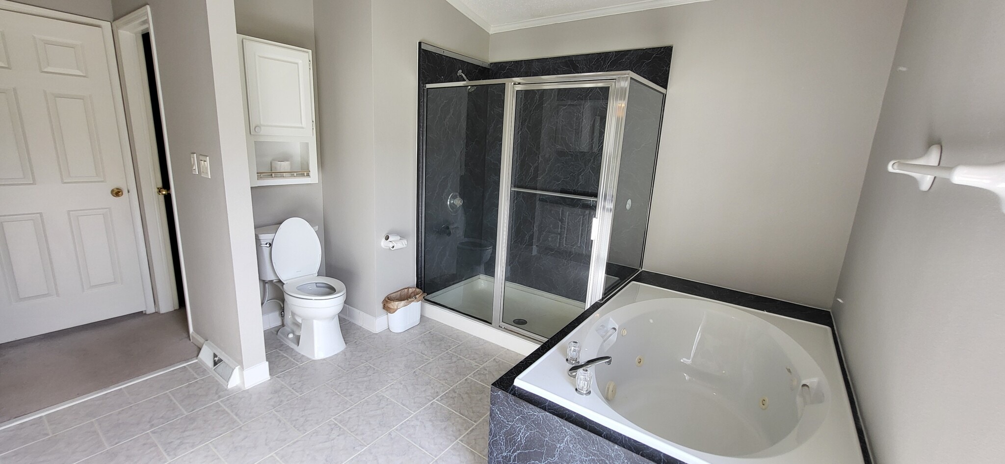 Building Photo - 338 Hicks Farm Rd