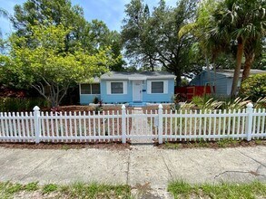 Building Photo - 740 52nd Ave N