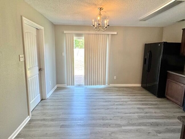 Building Photo - Cordova 3 Bedroom 2.5 Bath Home Houston Le...
