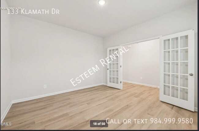 Building Photo - 133 Klamath Dr