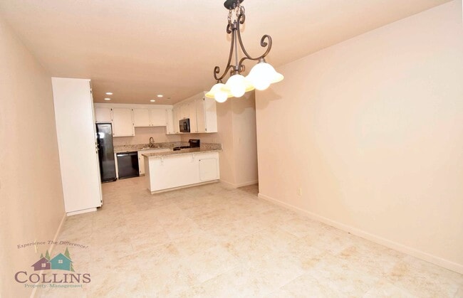 Building Photo - 23268 Lone Pine Dr