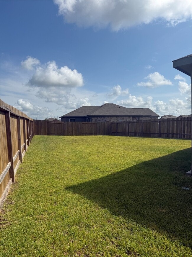 Building Photo - 413 Texas Olive Dr