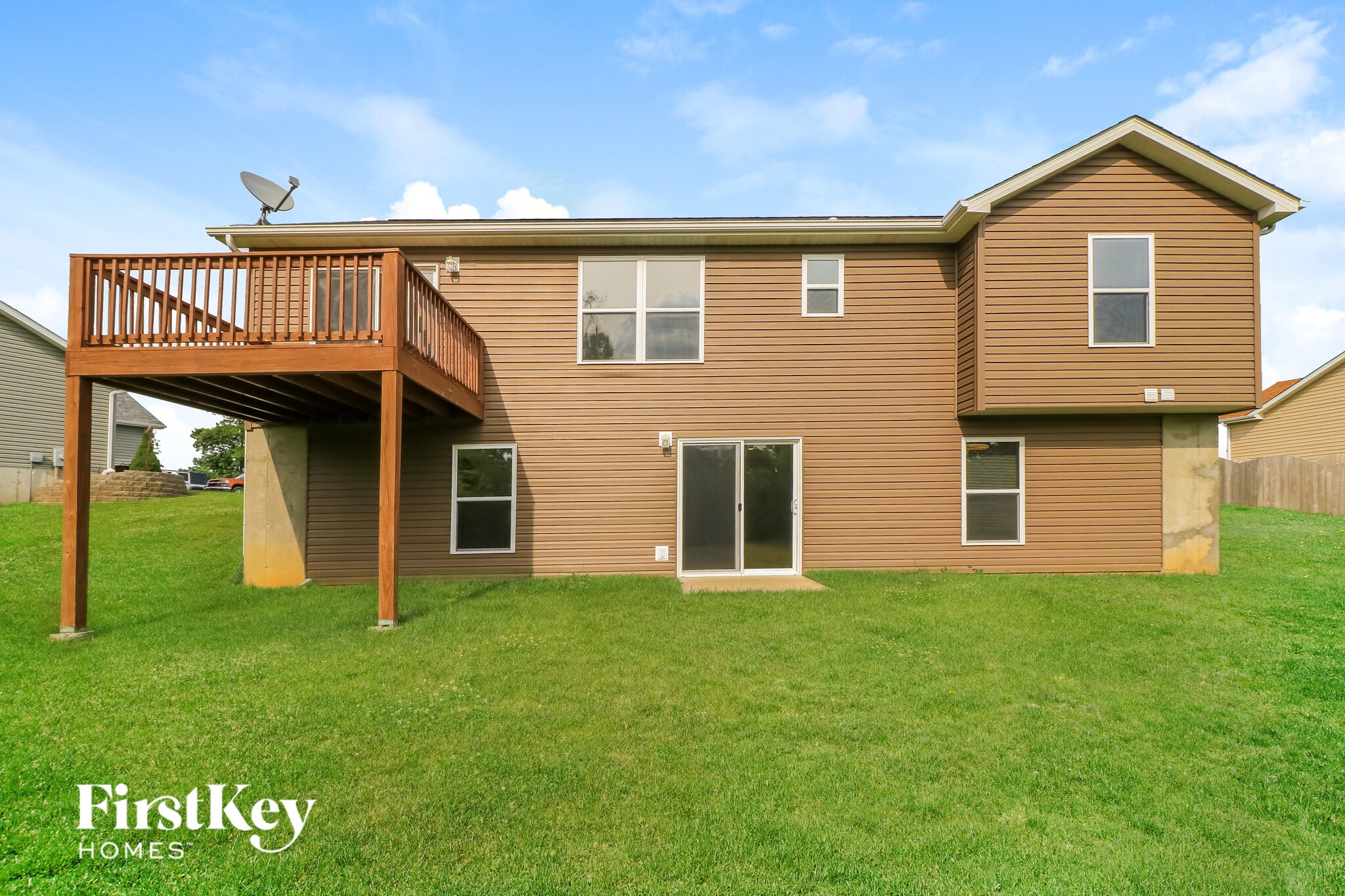 Building Photo - 163 Briarwood Dr