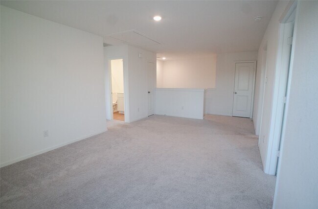 Building Photo - 3210 Spanish Oak Ln