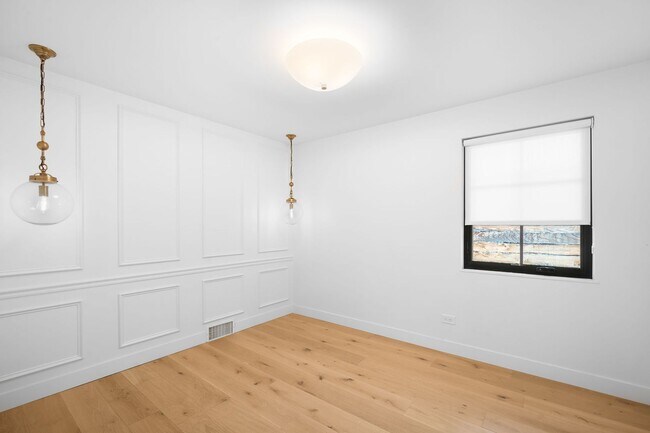 Building Photo - LUX 3BD, 2BA Belcaro Home with 2-Car Garage