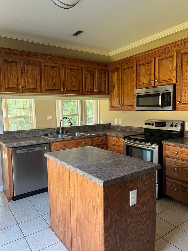 Building Photo - 183 Co Rd 739