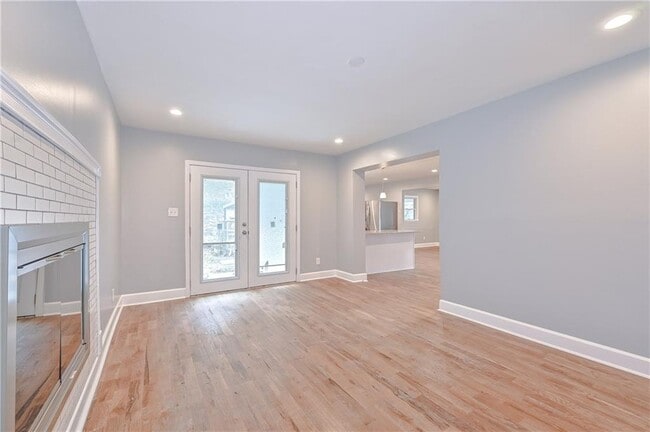 Building Photo - 1421 Thunderwood Ct SW