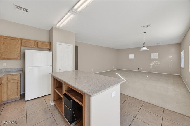 Building Photo - 621 Iron Stirrup Ave