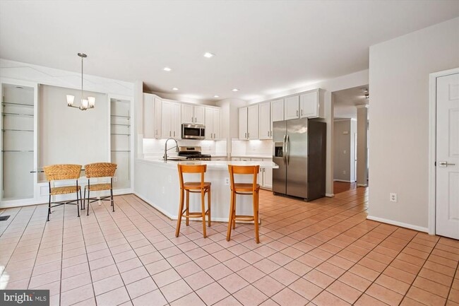 Building Photo - 6339 Dunman Way