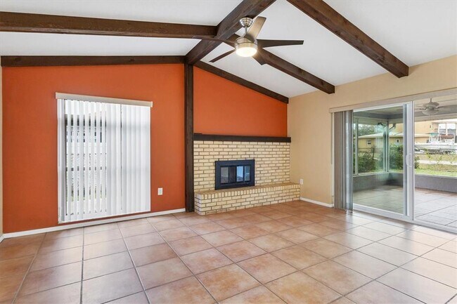 Building Photo - 5221 Lemon Bay Dr
