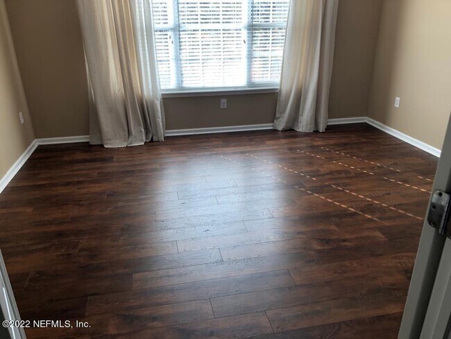 Building Photo - 6373 Autumn Berry Cir