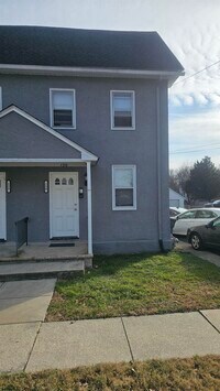 Building Photo - 130 Wilmer St